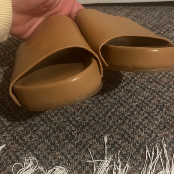 New Beek Pelican Sandals size 10 - Picture 4 of 9